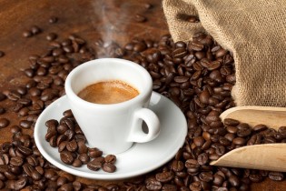 bigstock-coffee-cup-with-burlap-sack-an-45351937-840x560
